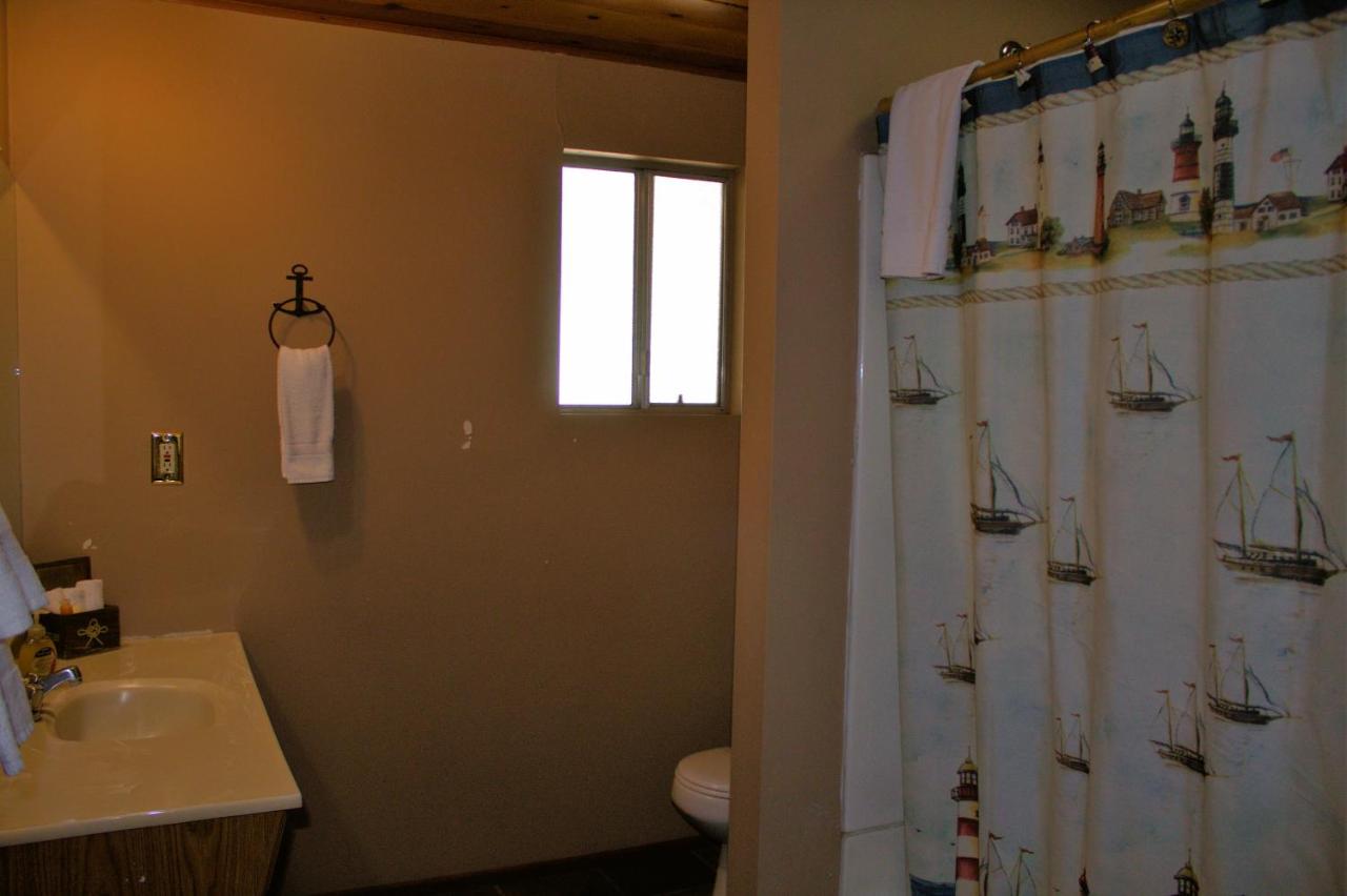 | Goldmine Lodge