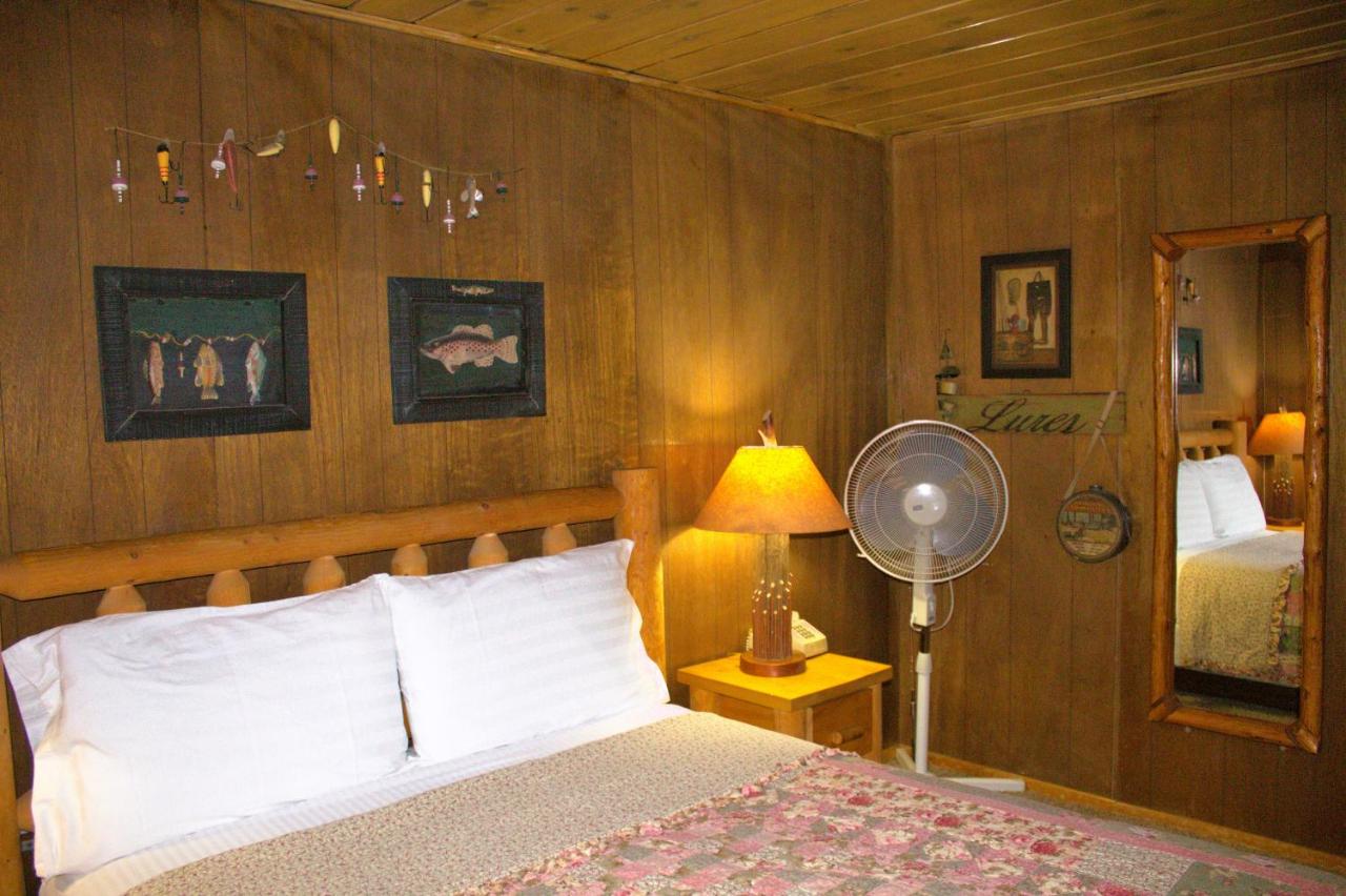 | Goldmine Lodge