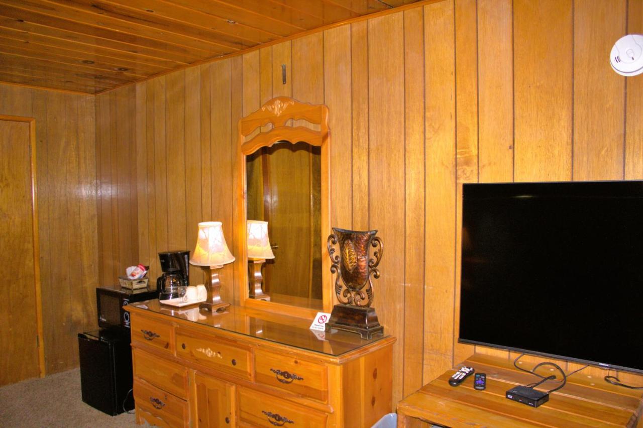 | Goldmine Lodge