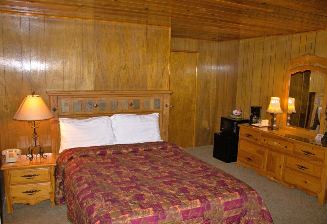 | Goldmine Lodge