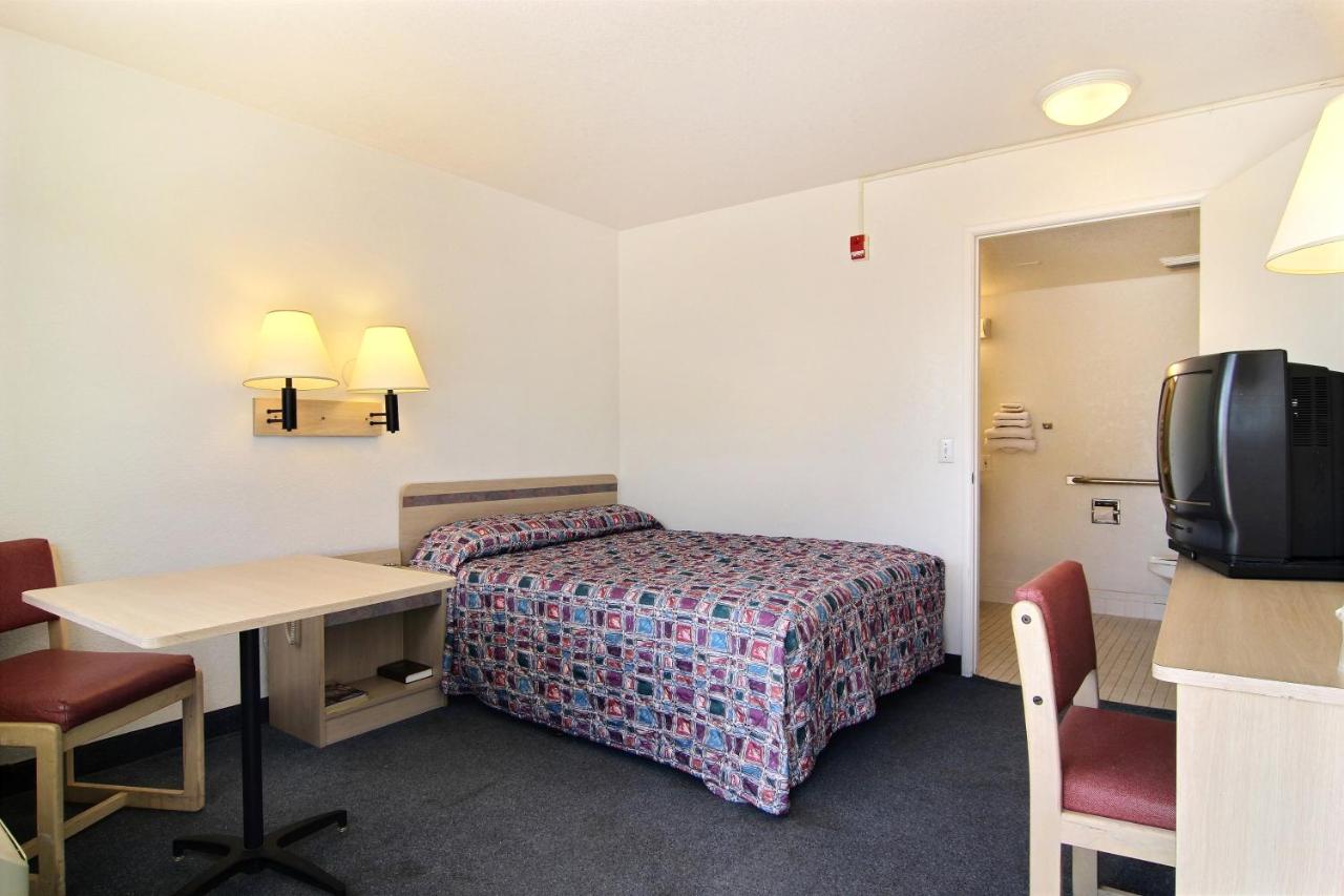| Motel 6-Santa Rosa, NM