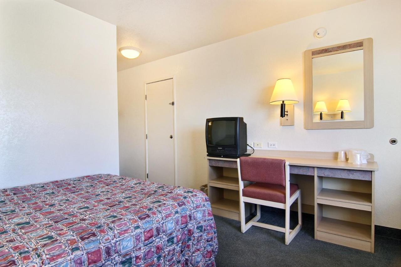 | Motel 6-Santa Rosa, NM