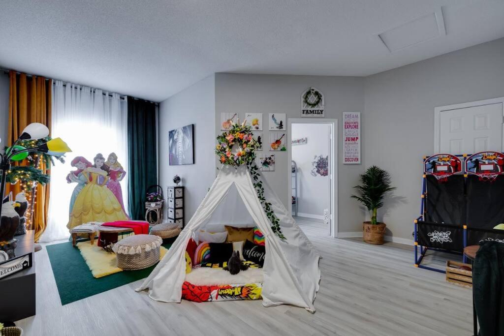  | Luxury 6-bedrooms -- 15 mins to Disney
