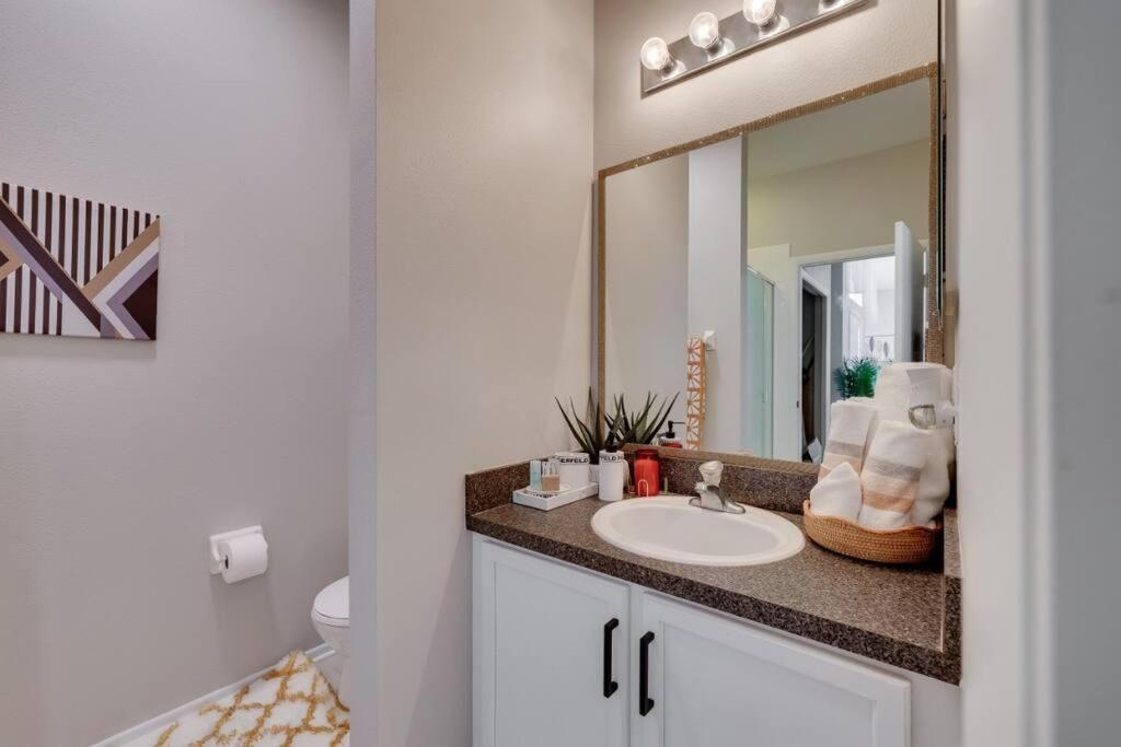  | Luxury 6-bedrooms -- 15 mins to Disney