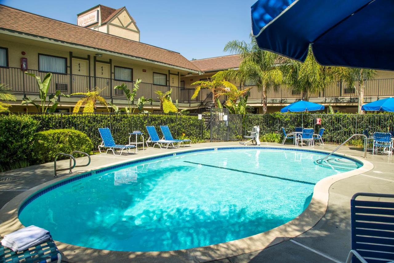 | Key Inn and Suites