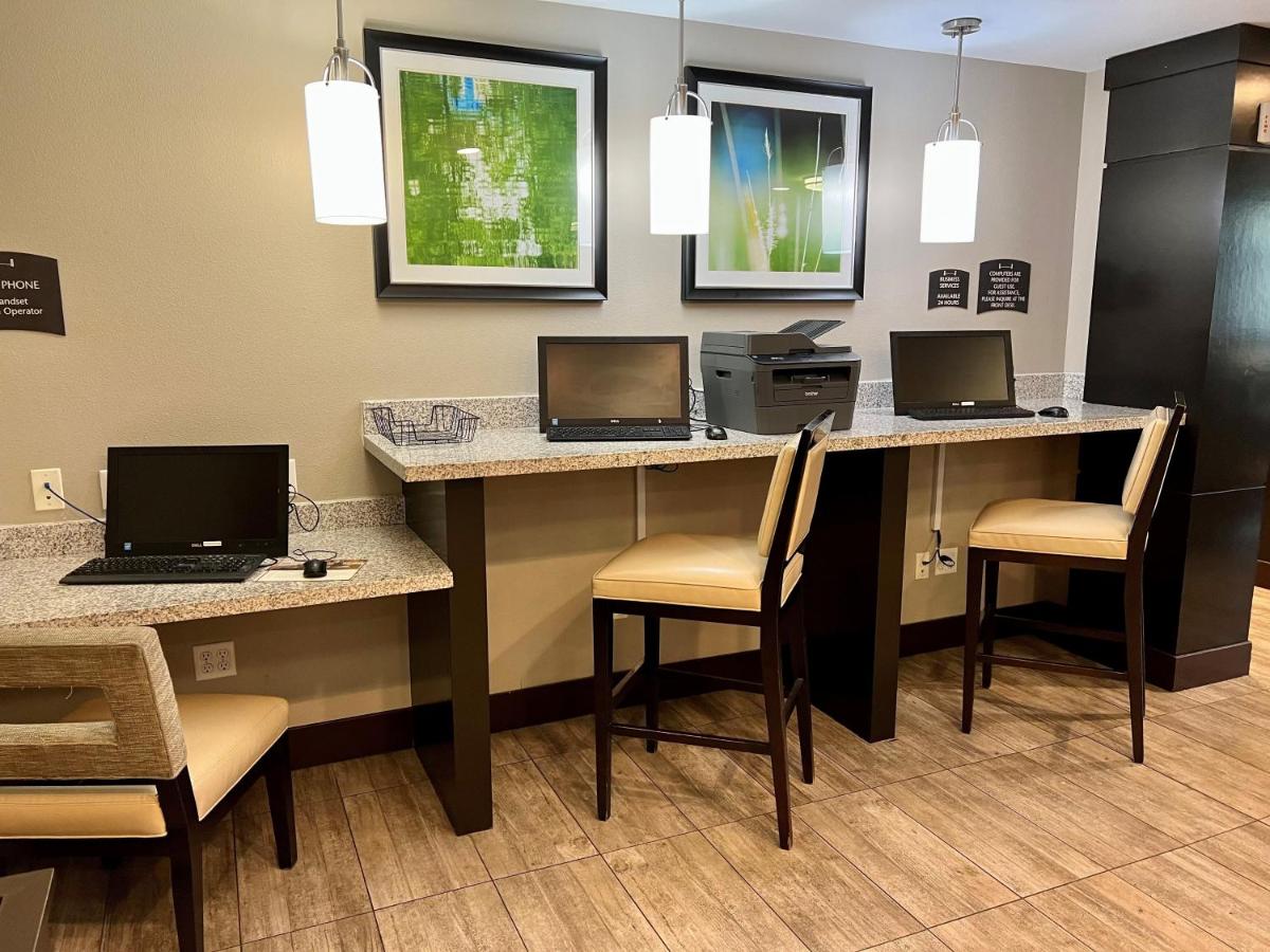 | Staybridge Suites Carlsbad, an IHG Hotel