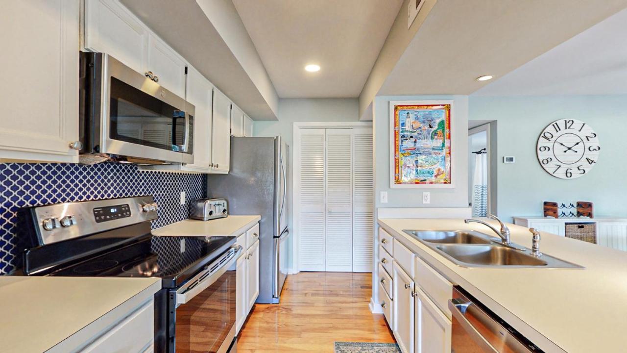 | 272 Turnberry Village