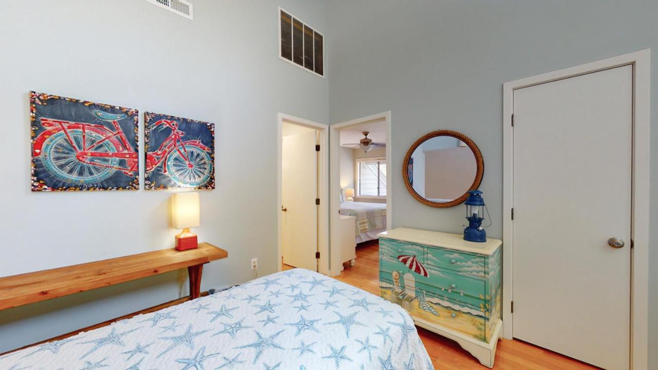 | 272 Turnberry Village