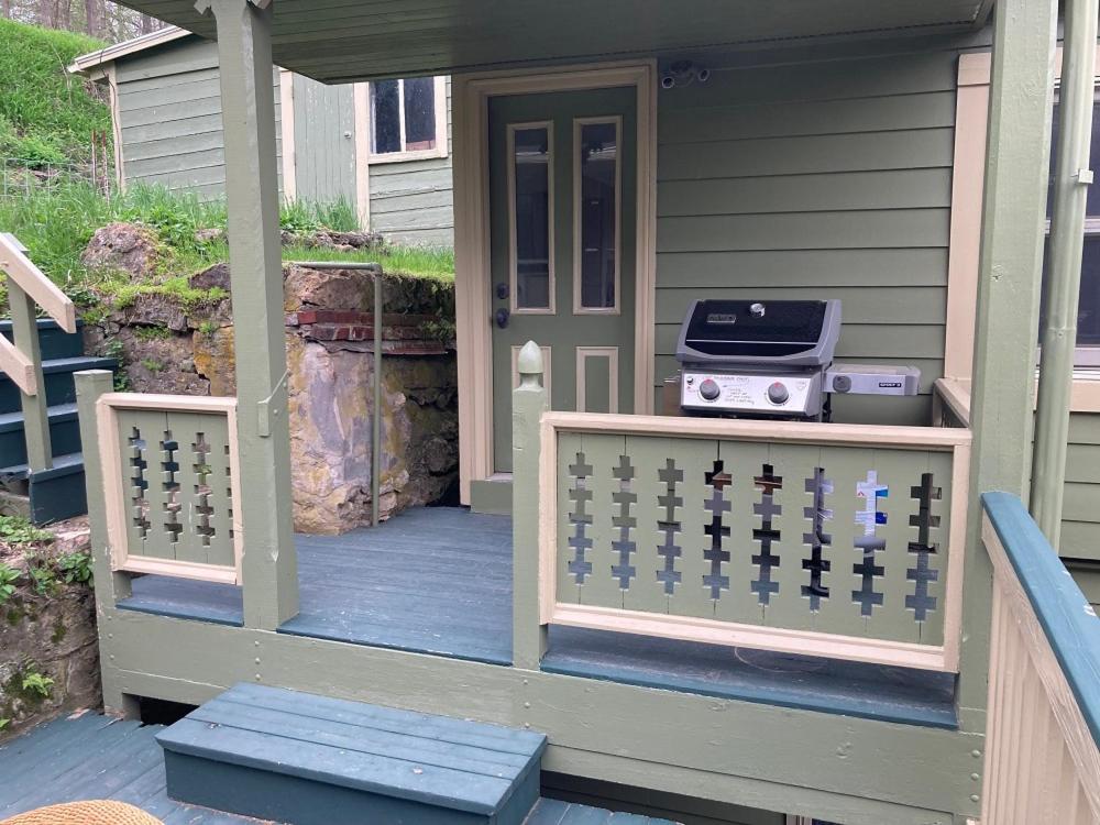  | Abe's Spring Street Guest House