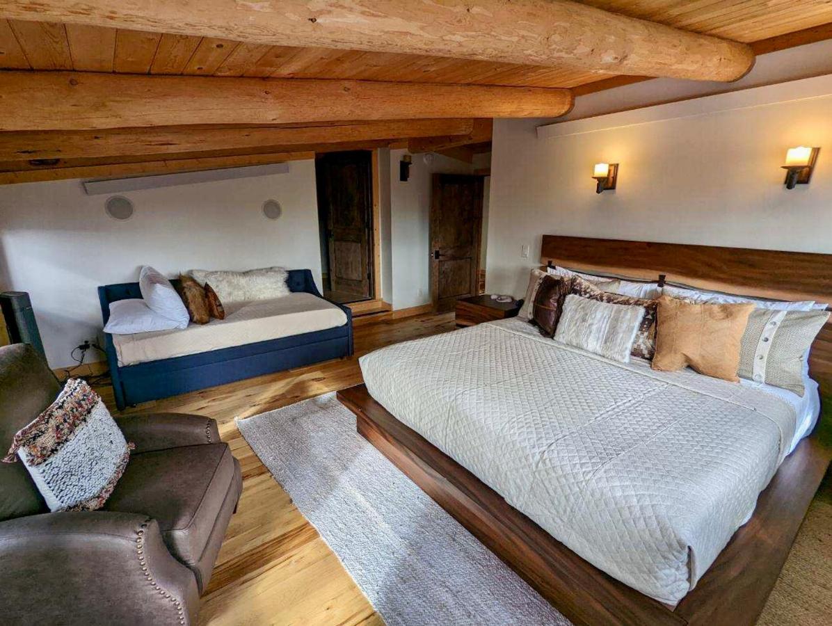 | Jackson Hole Hideout