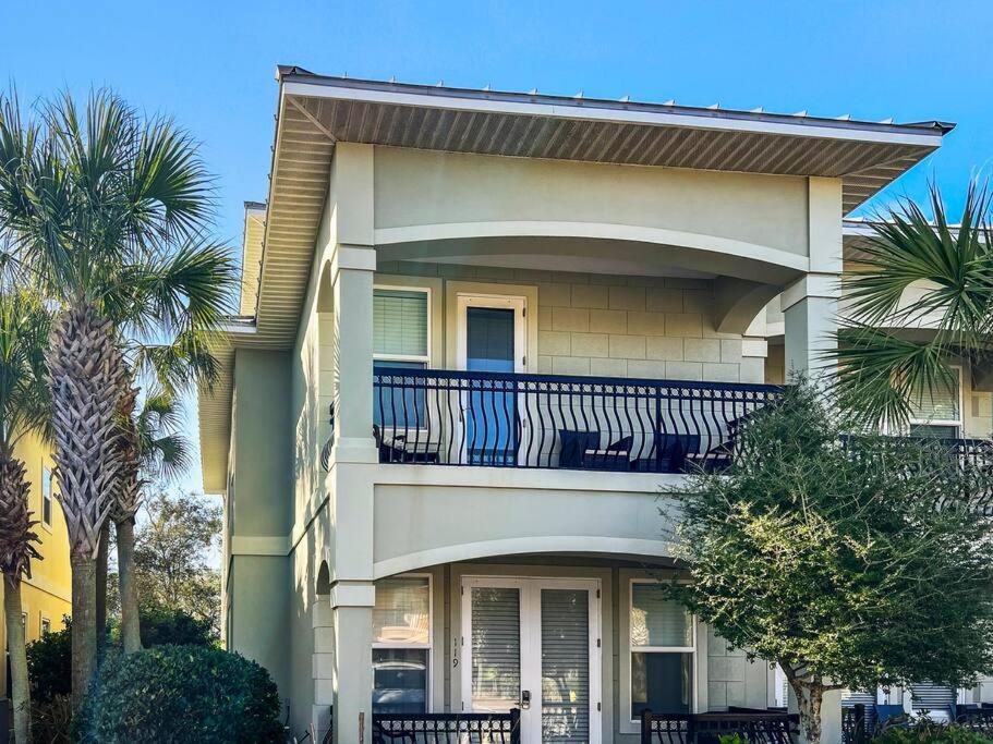 | Seaside Escape 4BR/4BA Steps to Beach