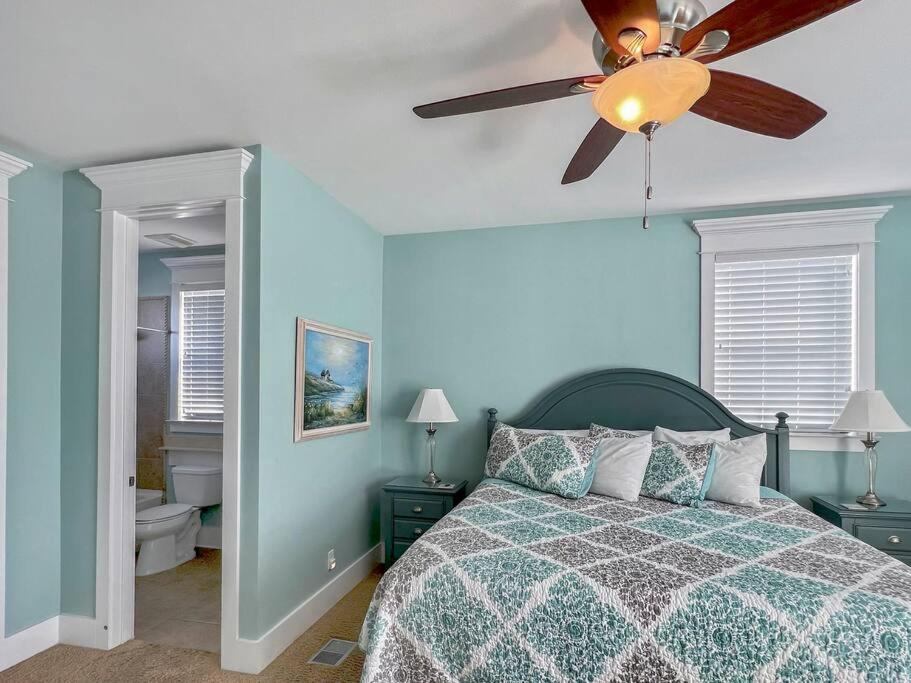  | Seaside Escape 4BR/4BA Steps to Beach