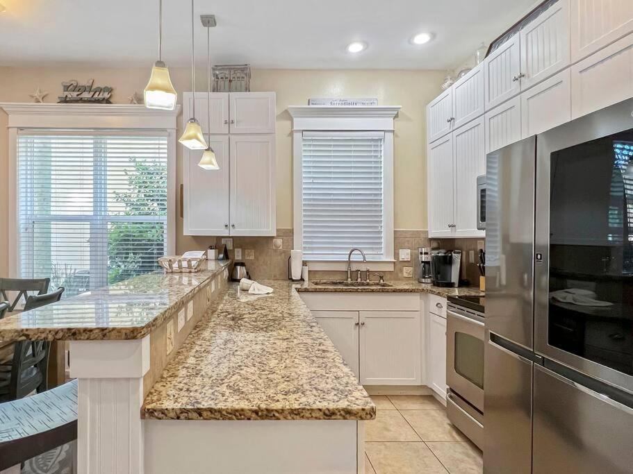  | Seaside Escape 4BR/4BA Steps to Beach