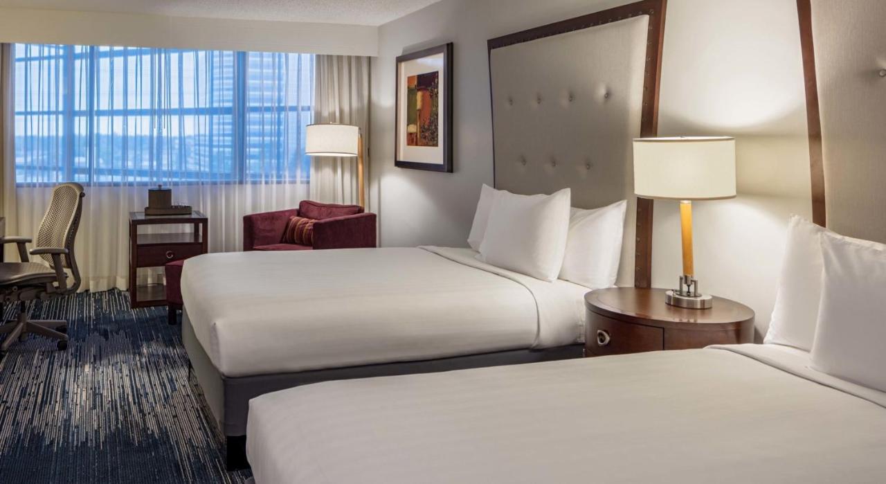 Deluxe Double Room with Two Double Beds at Hyatt Regency Houston Intercontinental Airport