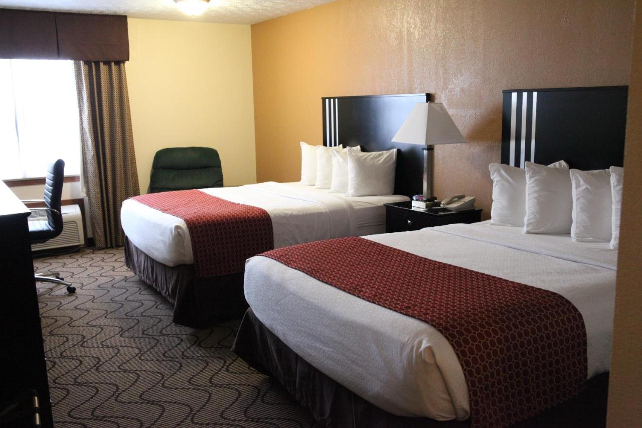 Queen Room with Two Queen Beds - Non-Smoking at Best Western Campbellsville Inn