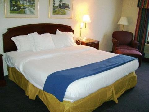  | Holiday Inn Express Stephens City, an IHG Hotel