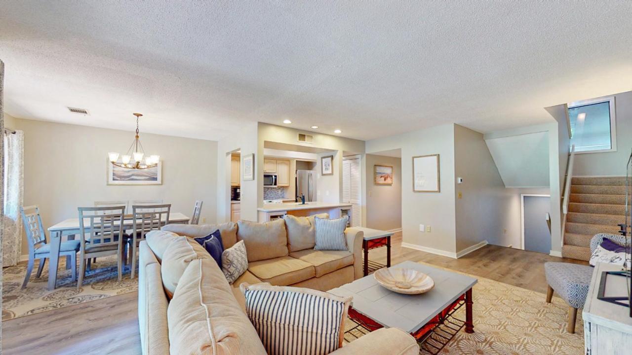  | 237 Turnberry Village