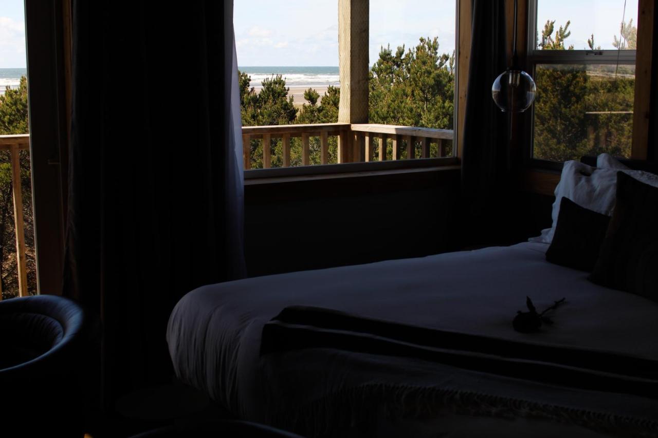 Corner Studio - Second Floor at Oceanfront Inn at Discovery Coast