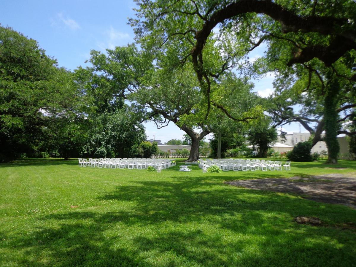  | Grand Magnolia Ballroom & Suites