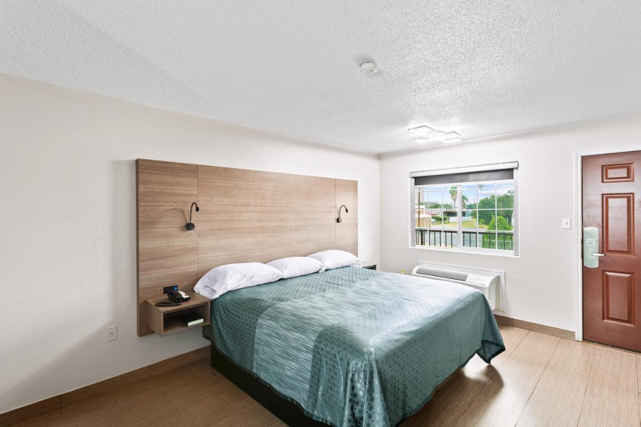 | Siesta Inn McAllen