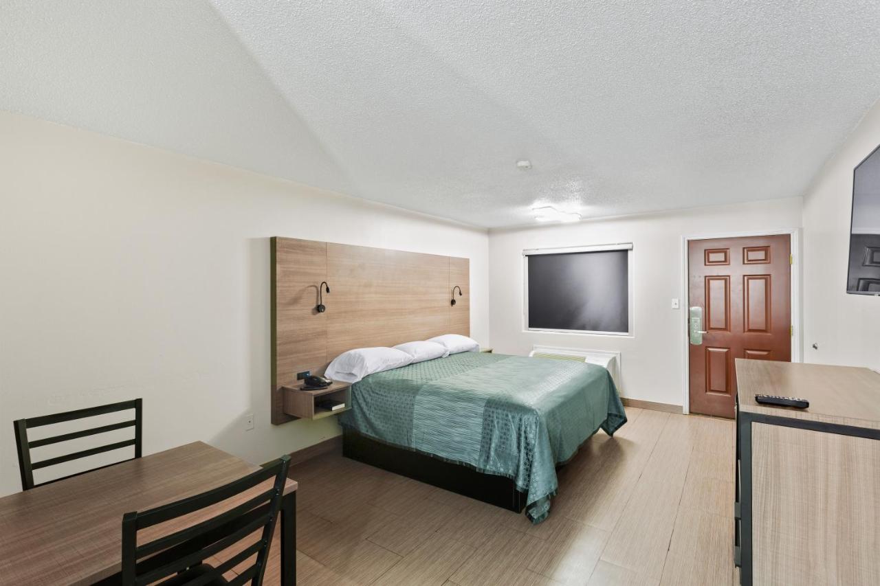 | Siesta Inn McAllen