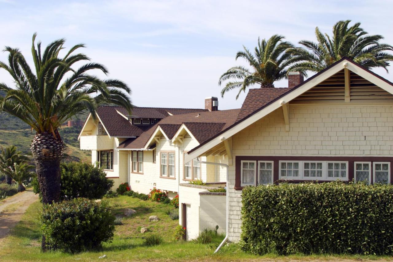 | Banning House of Two Harbors