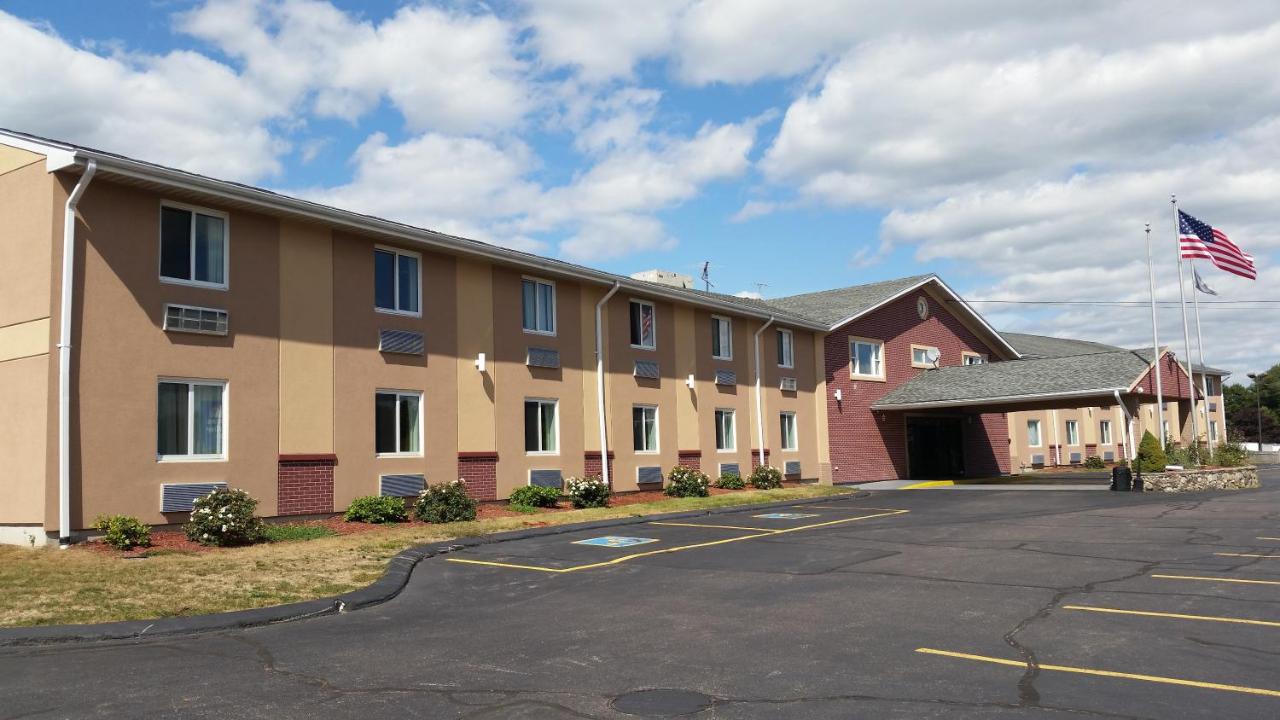  | Americas Best Value Inn Foxboro