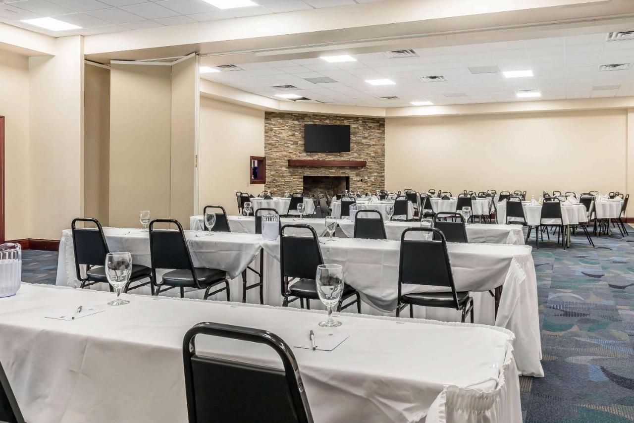 | Clarion Inn Belle Vernon