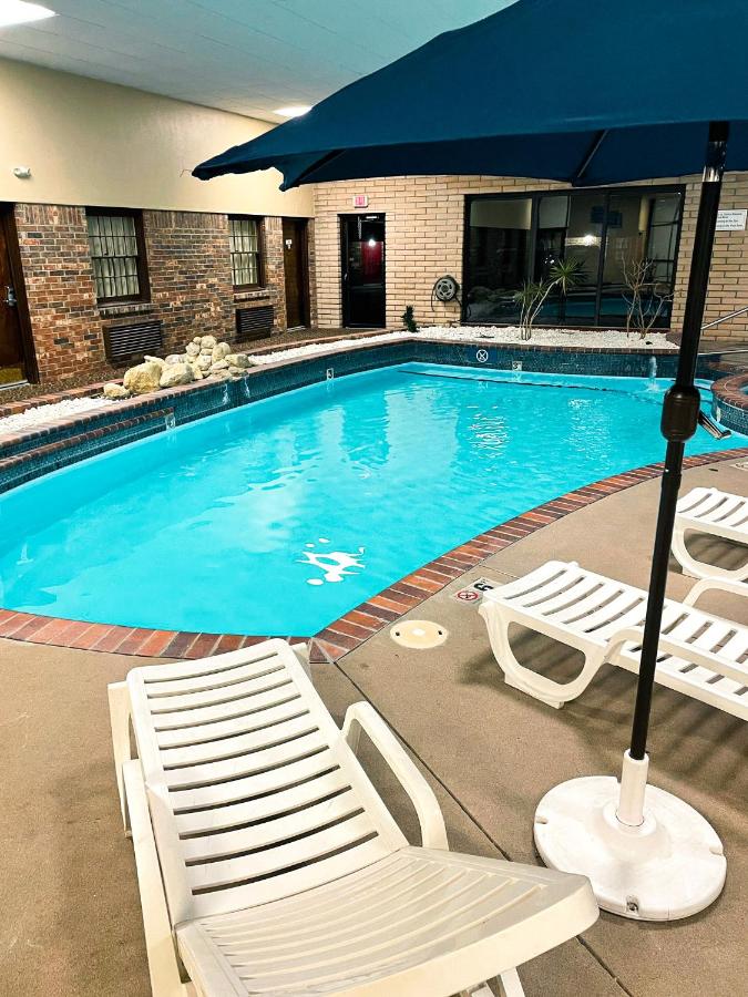  | Eleven Boutique Hotel LLC