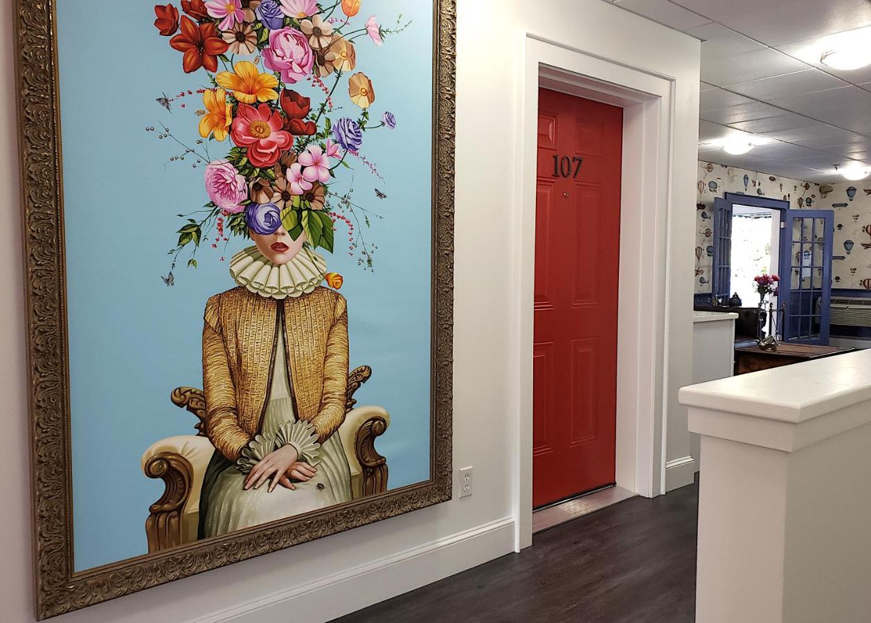 | Little Fig Hotel