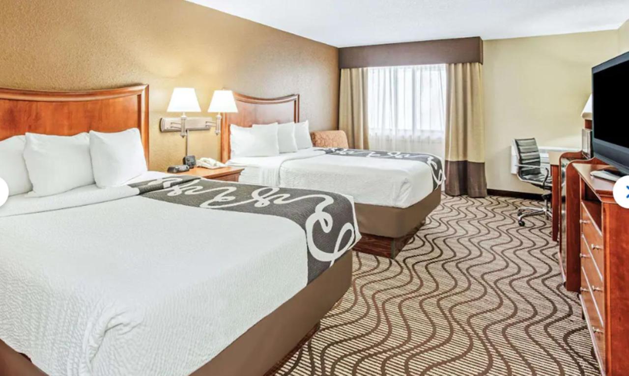 Single Room With Double Beds at La Quinta Inn & Suites by Wyndham Minneapolis-Minnetonka