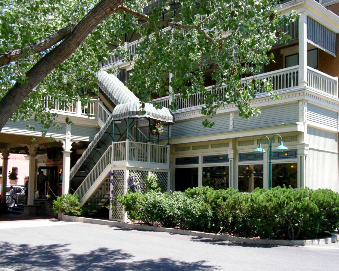  | General Palmer Hotel