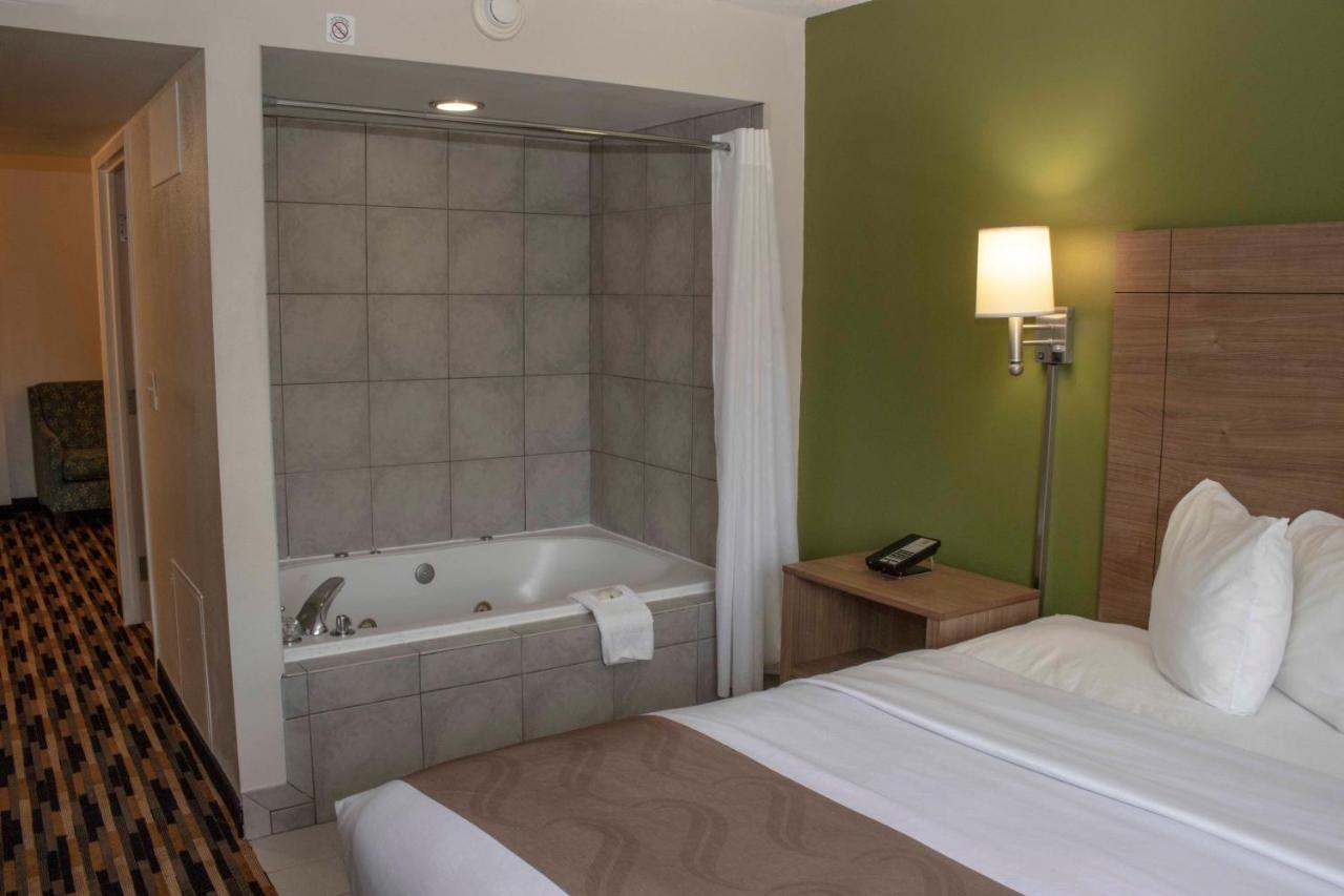 | Quality Suites Lake Wright Norfolk Airport