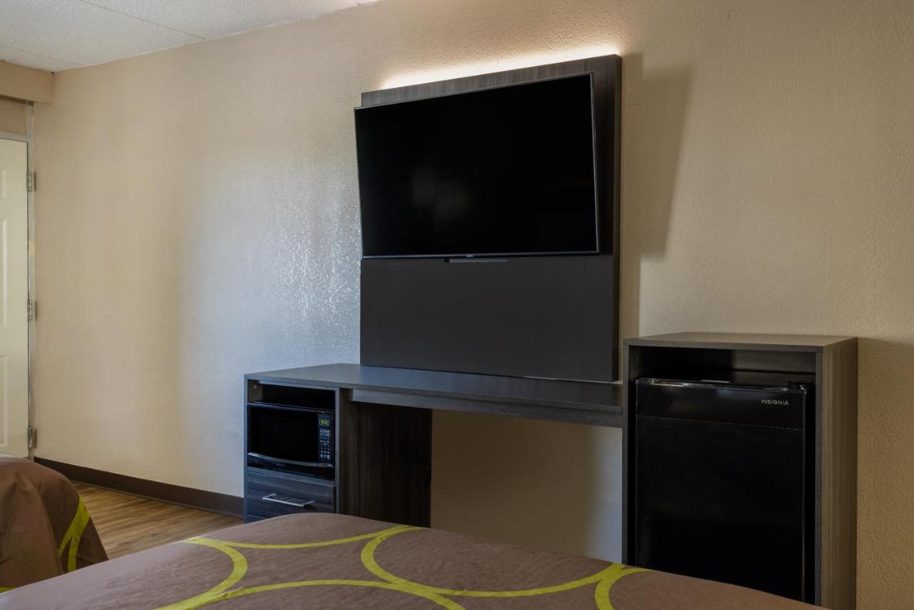 1 King Bed, Mobility Accessible Room, Roll-In Shower, Non-Smoking at Super 8 by Wyndham McDonough GA