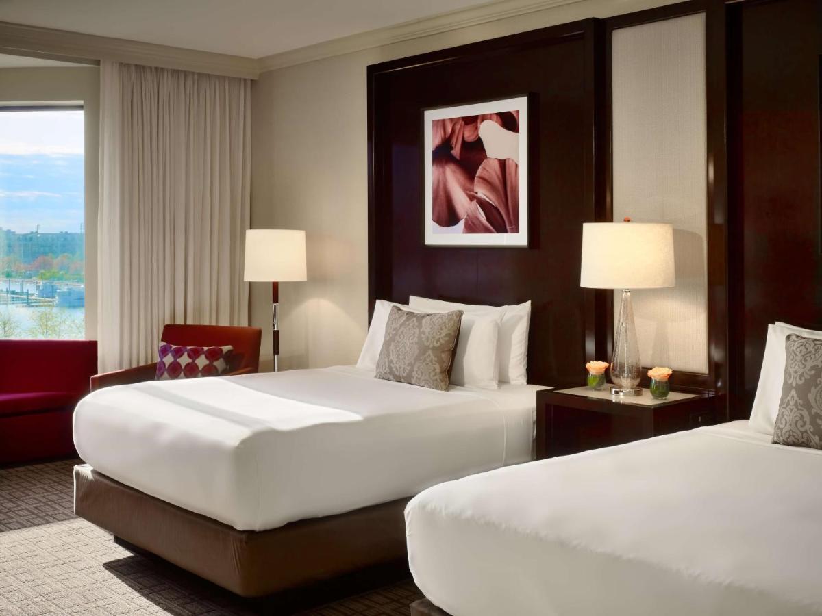 Queen Room with Two Queen Beds - Harbor View at The Royal Sonesta Harbor Court Baltimore
