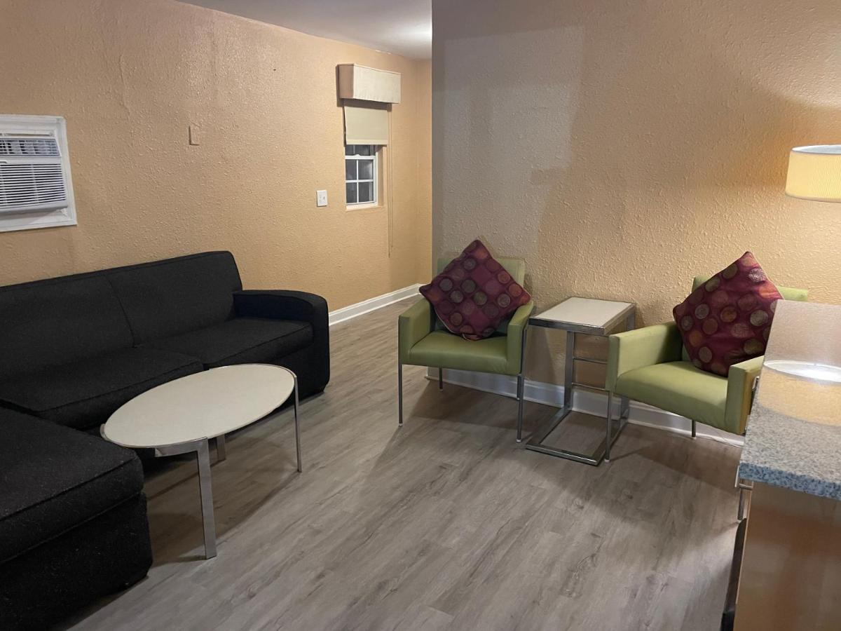 | Sunburst Hotel