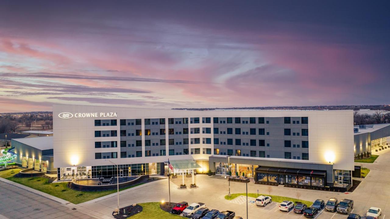 Crowne Plaza Kearney, an IHG Hotel