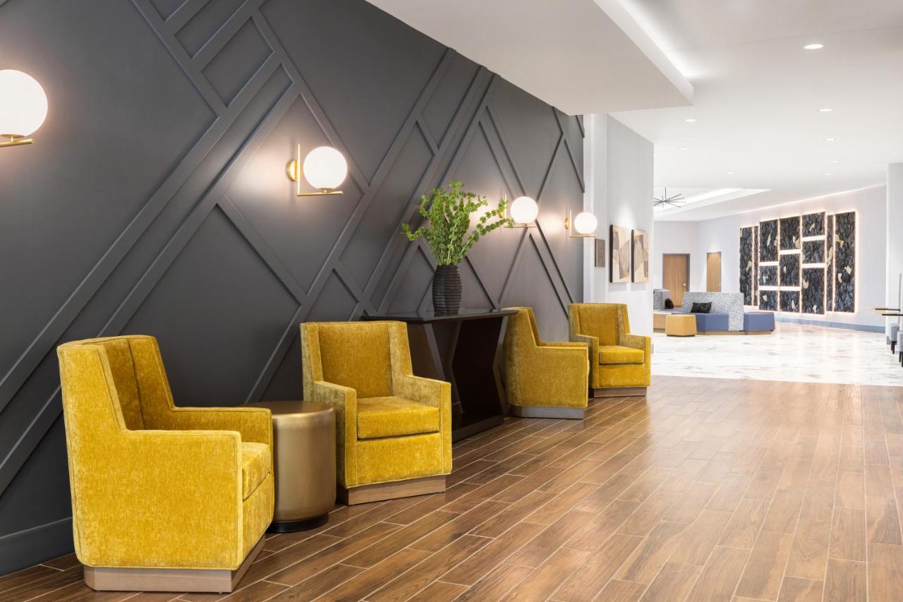 Crowne Plaza Kearney, an IHG Hotel