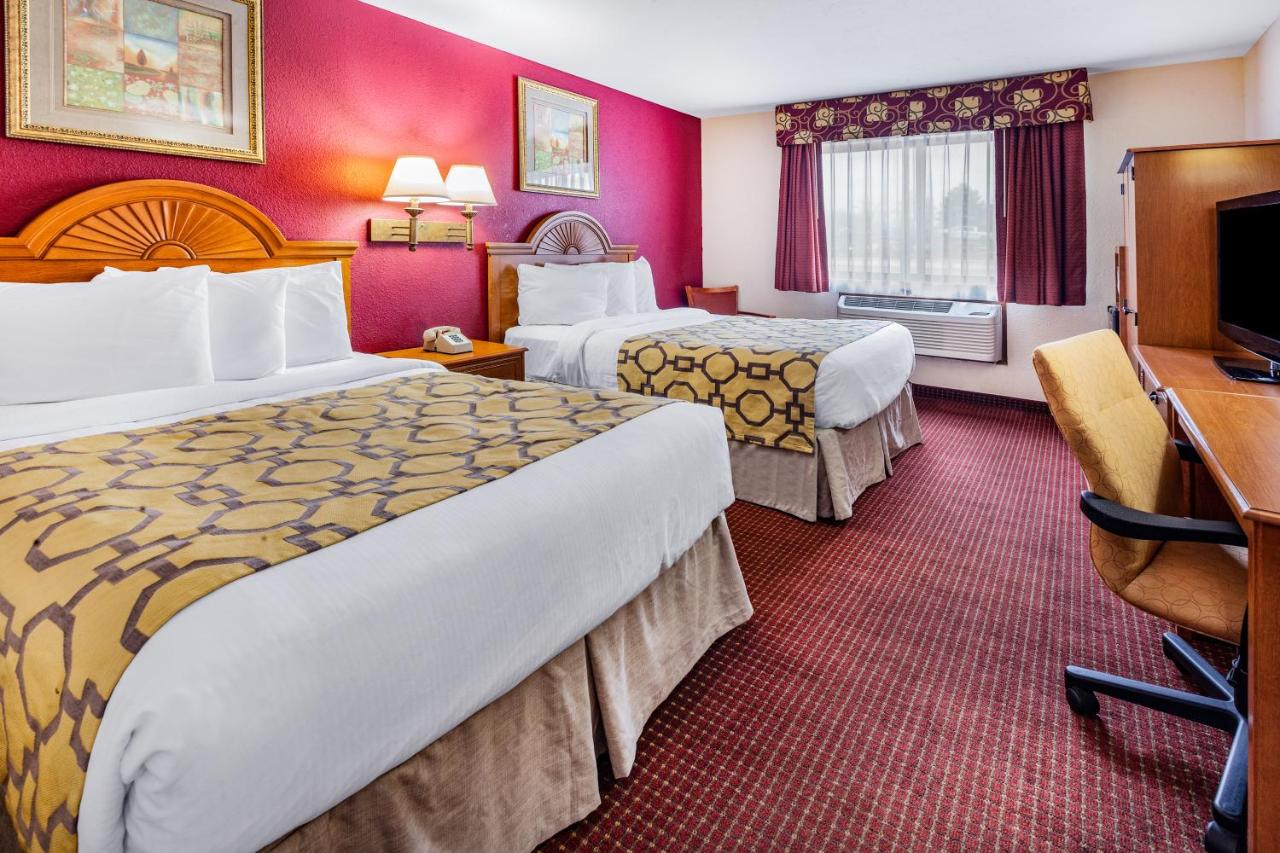 Double Room with Two Double Beds - Non-Smoking at Baymont by Wyndham Perrysburg/Toledo