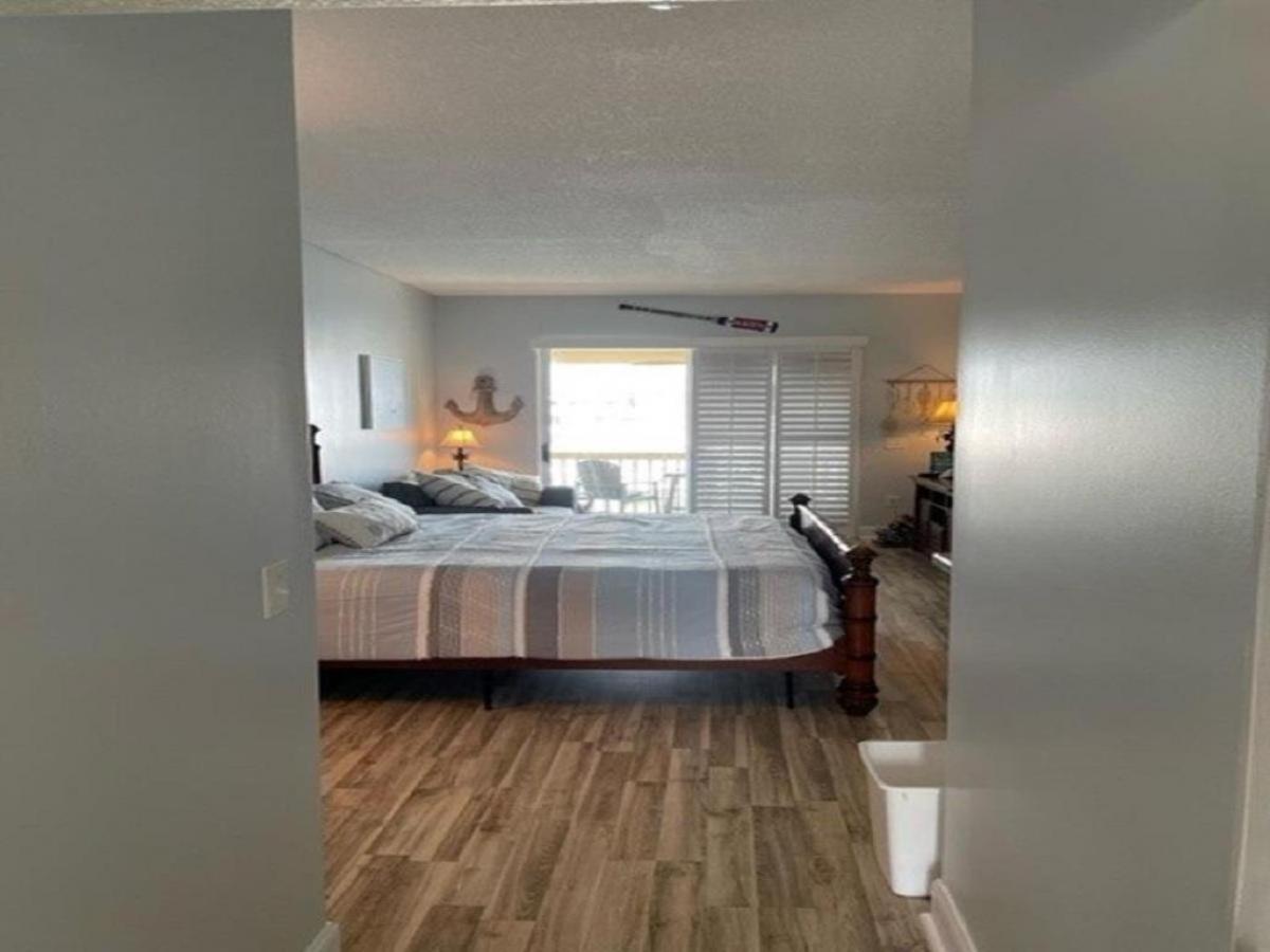 | Inn at Camachee Harbor View 23