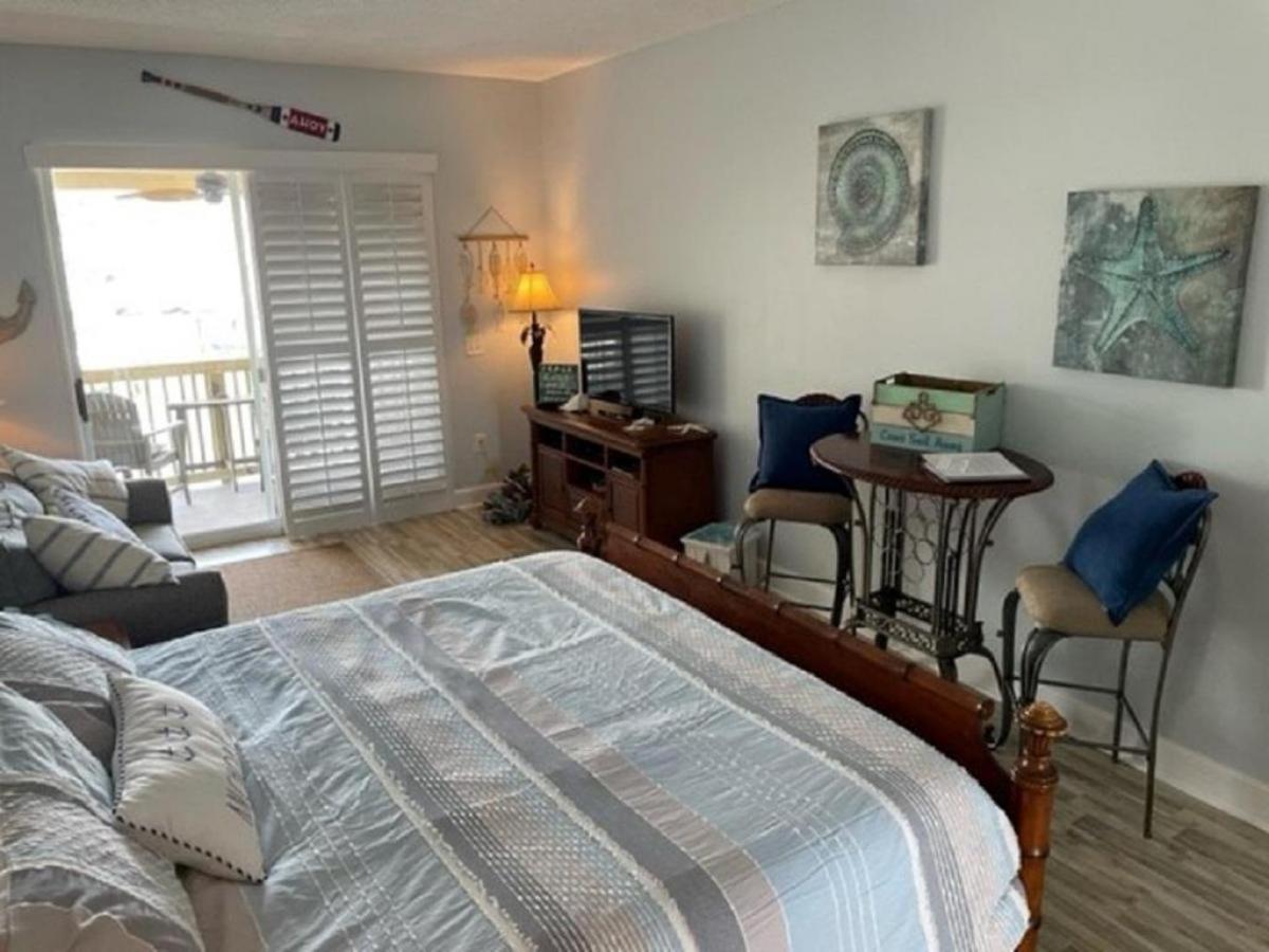 | Inn at Camachee Harbor View 23