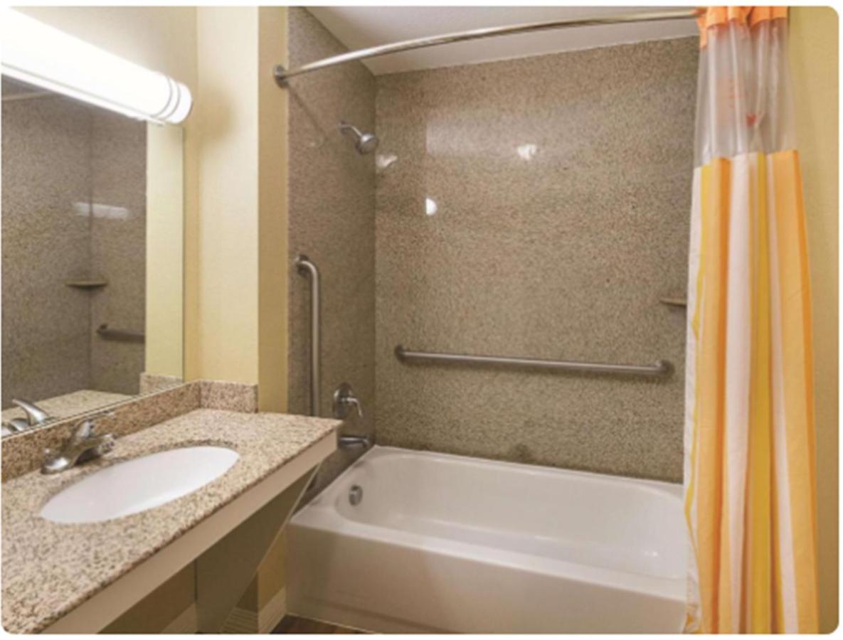 King Studio Suite - Non-Smoking at La Quinta Inn & Suites by Wyndham Waxahachie