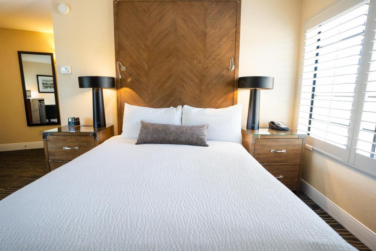 Standard Queen Room at Best Western Plus Stevenson Manor