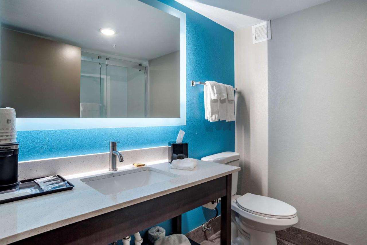 King Suite at Best Western Plus Panama City Hotel