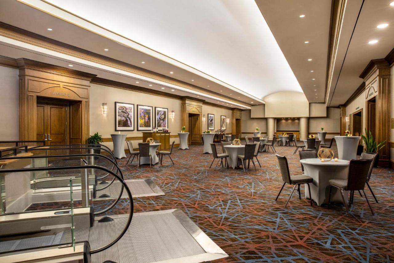 | Hyatt Regency Birmingham - The Wynfrey Hotel