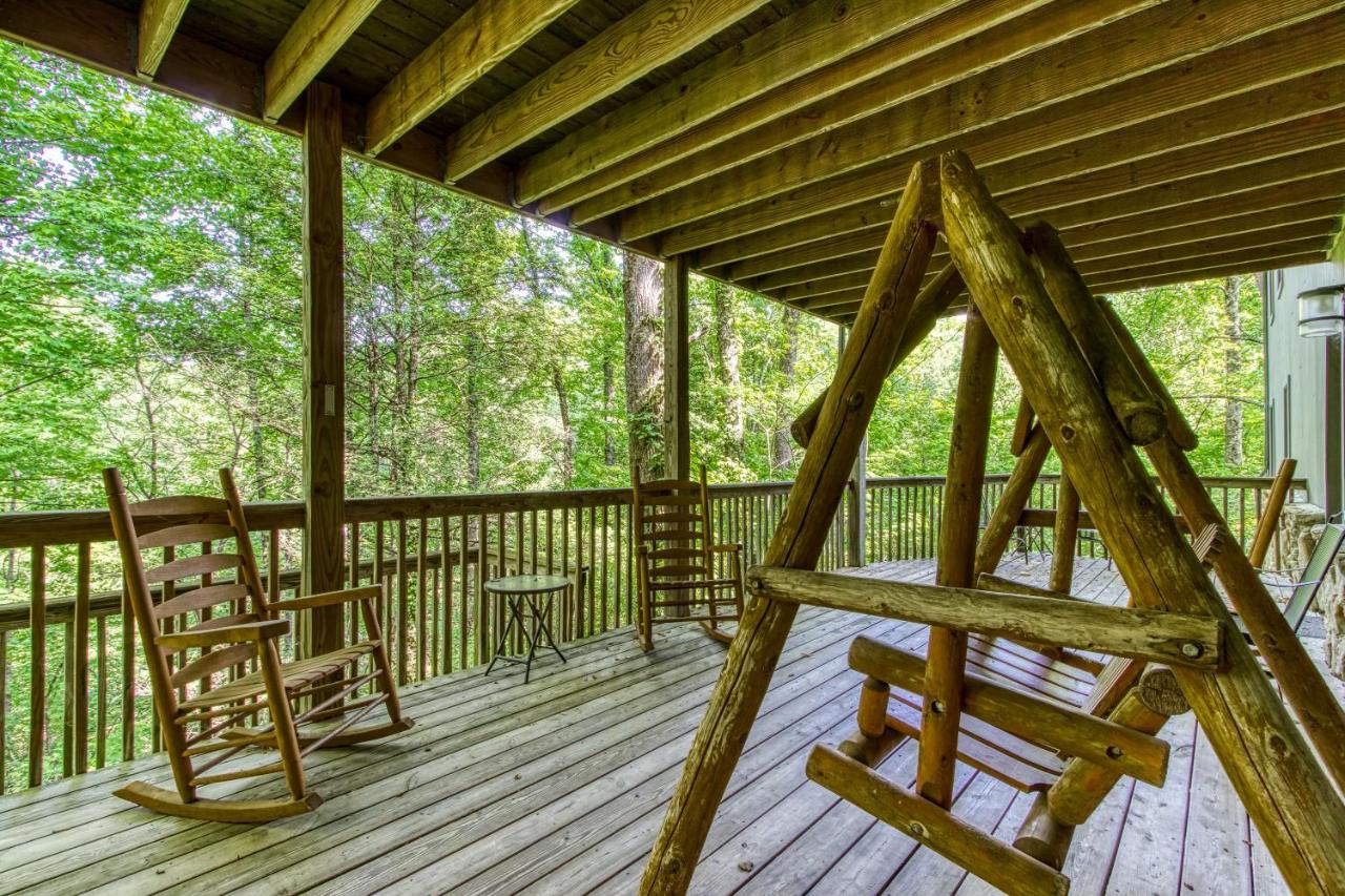| Mountain Lake Lodge
