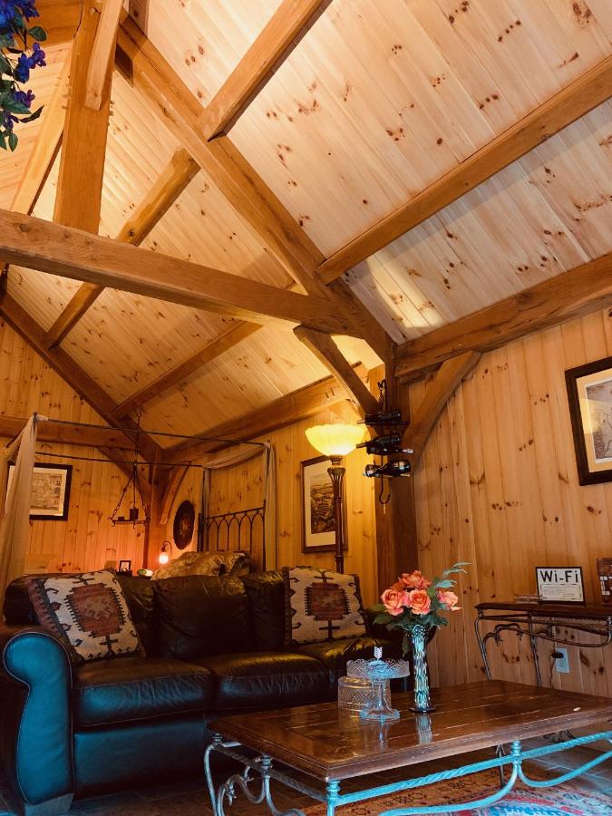  | Shadow Mountain Escape Cabin Rentals