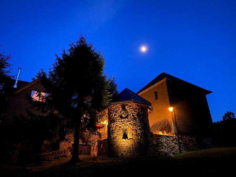 | Shadow Mountain Escape Cabin Rentals