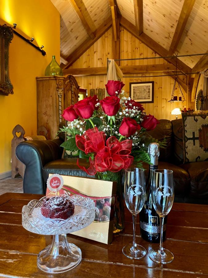  | Shadow Mountain Escape Cabin Rentals