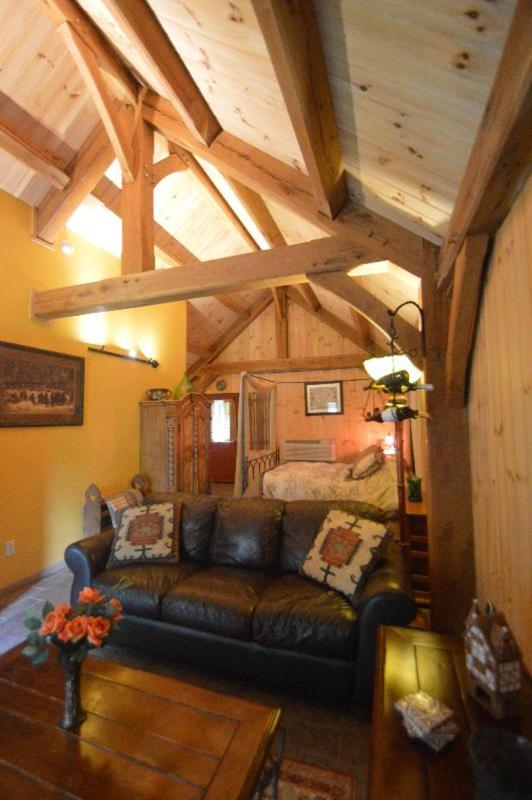  | Shadow Mountain Escape Cabin Rentals
